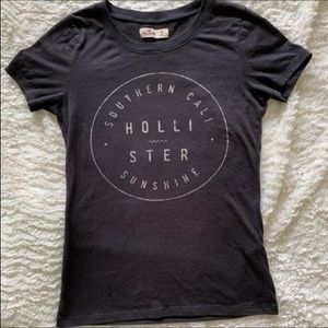 Hollister Graphic Tee-Shirt